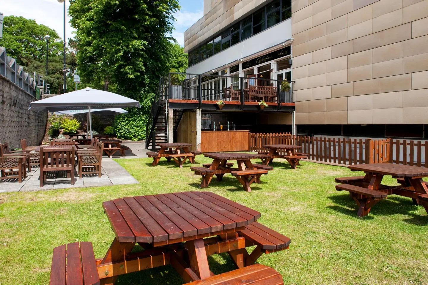 Holiday Inn Cardiff City Centre by IHG Garten