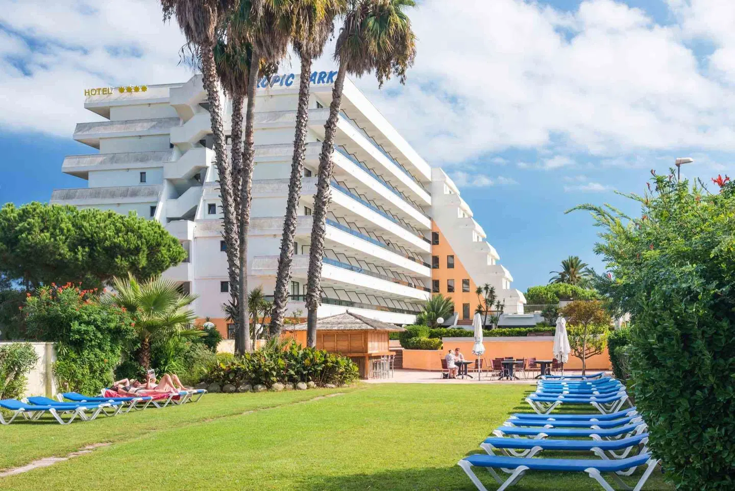 Tropic Park EXTERIOR
