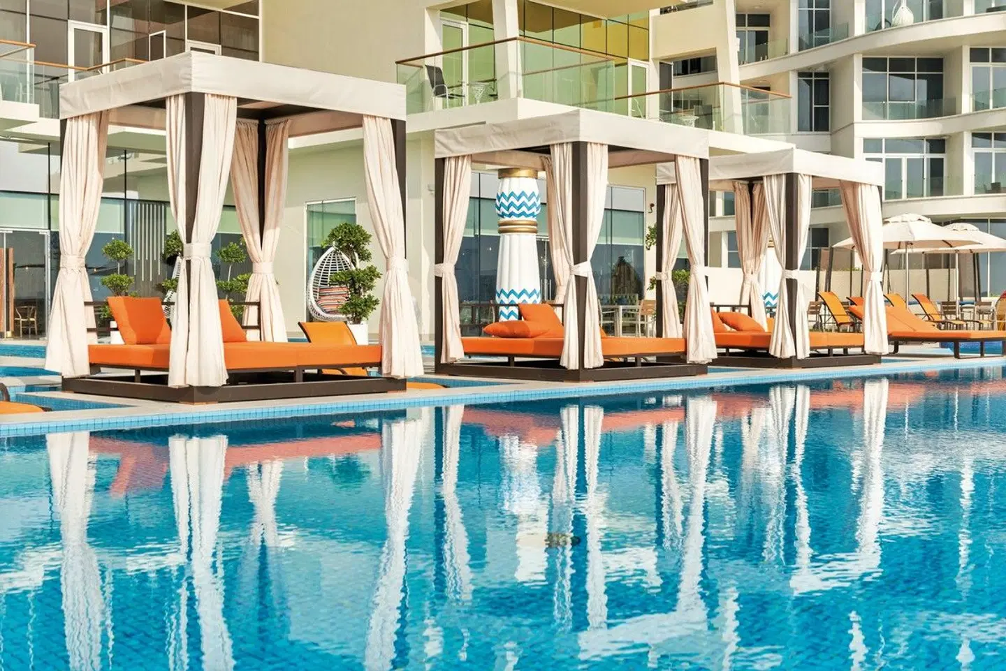 Royal Central Hotel and Resort The Palm OUTDOOR_POOL