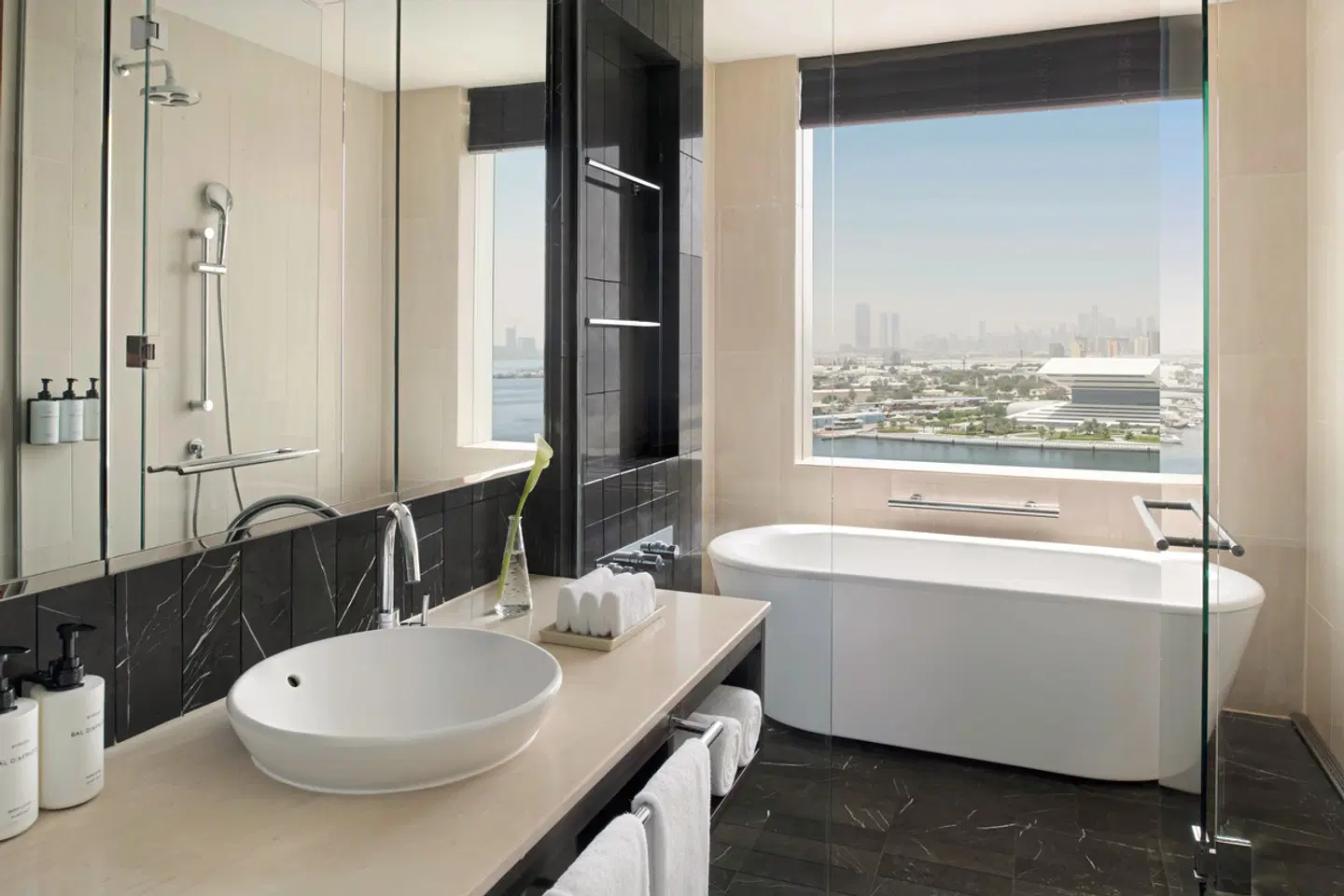 InterContinental Dubai Festival City Badezimmer