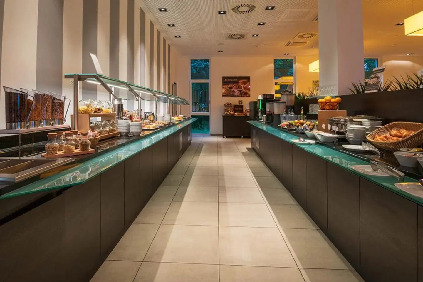Star Inn Premium Domagkstrasse Bar