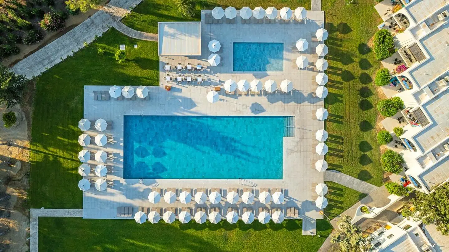 Caravia Beach Hotel MODEL_IMPRESSION