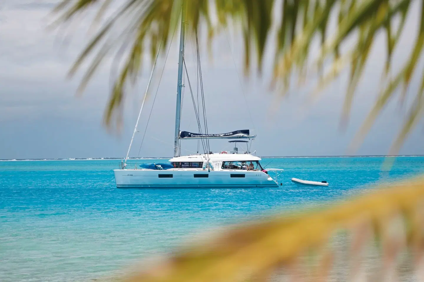Dream Yacht Charter: Rangiroa Dream Strand