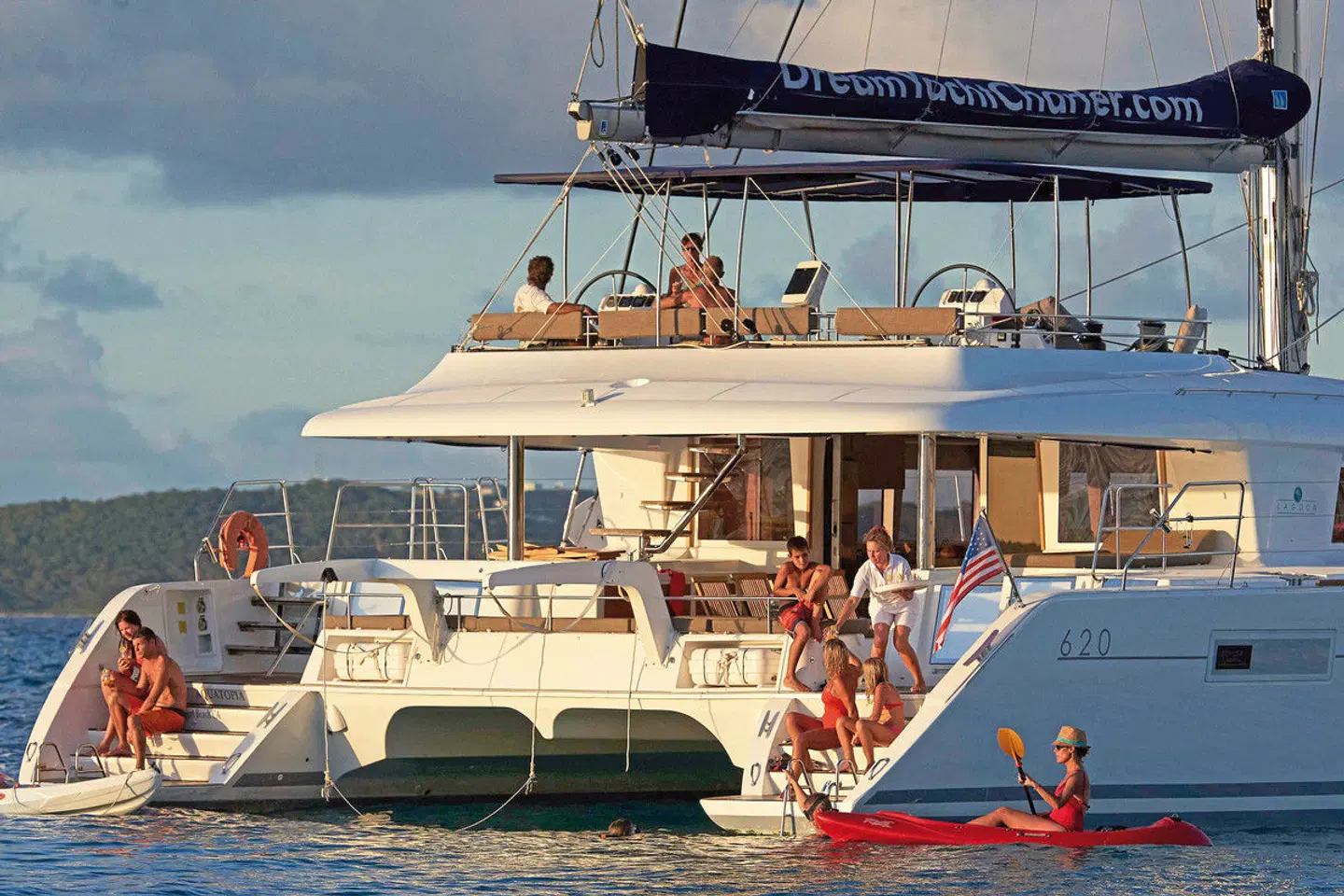 Dream Yacht Charter: Rangiroa Dream OUTDOOR_POOL