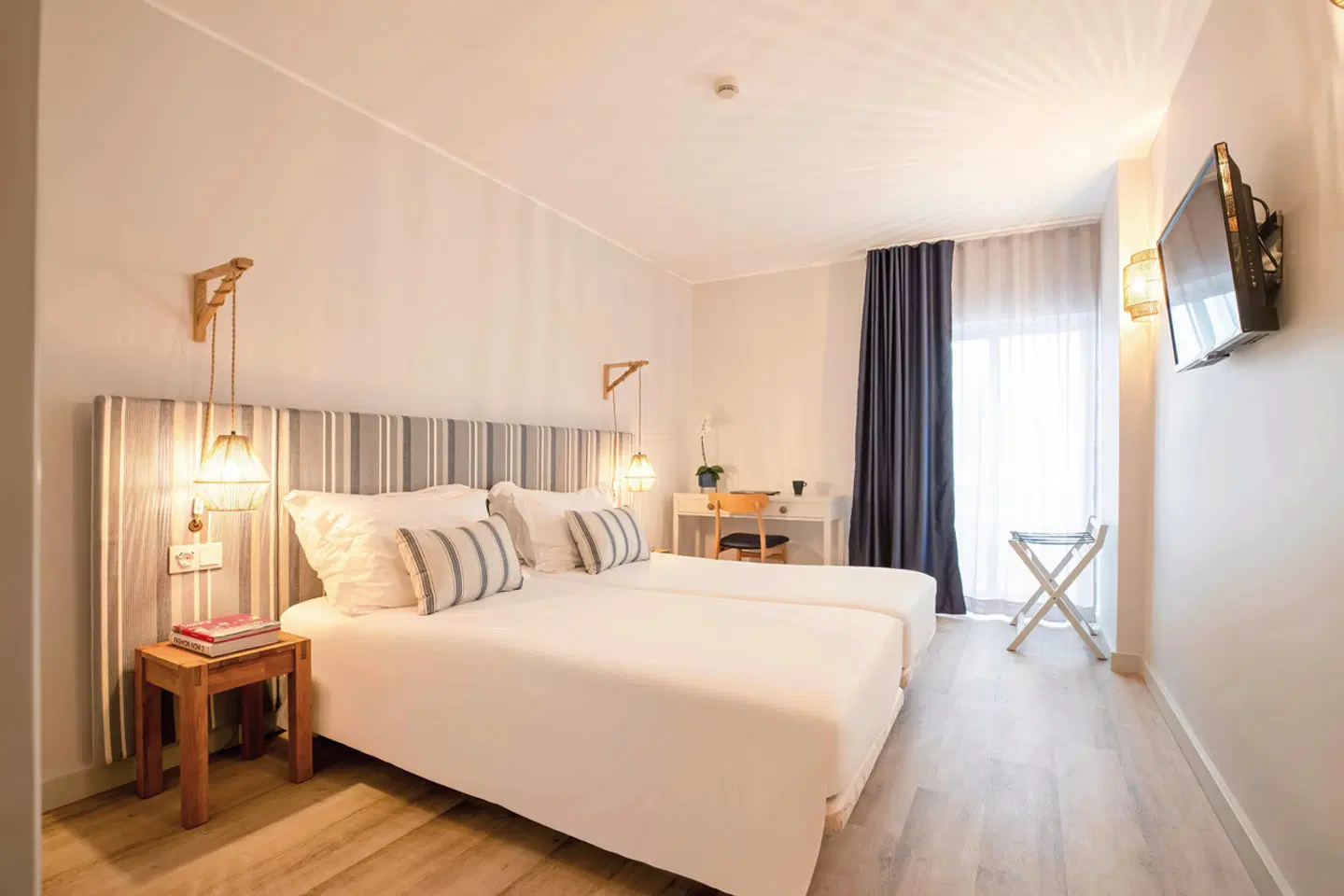 Aqualuz Lagos by Editory ROOM_EXAMPLE