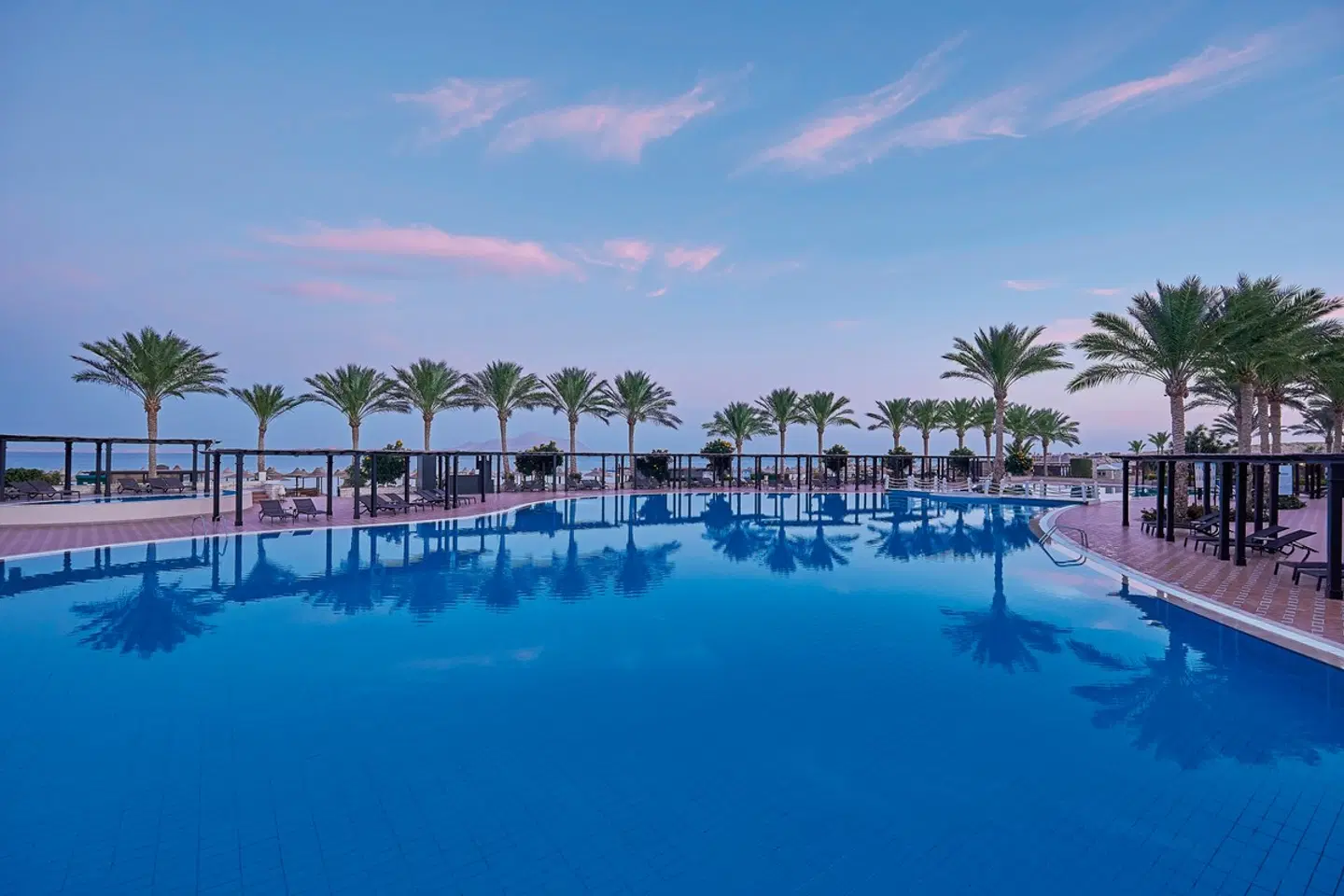 JAZ Belvedere OUTDOOR_POOL