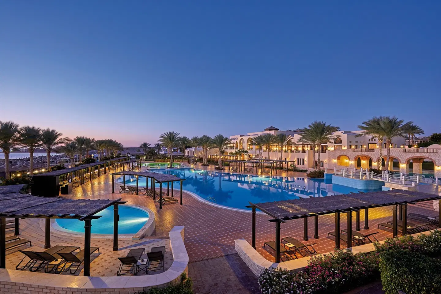 JAZ Belvedere OUTDOOR_POOL