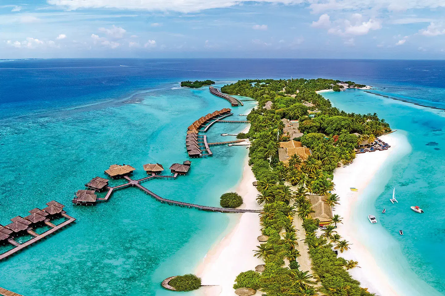 Sheraton Maldives Full Moon Resort & Spa Strand