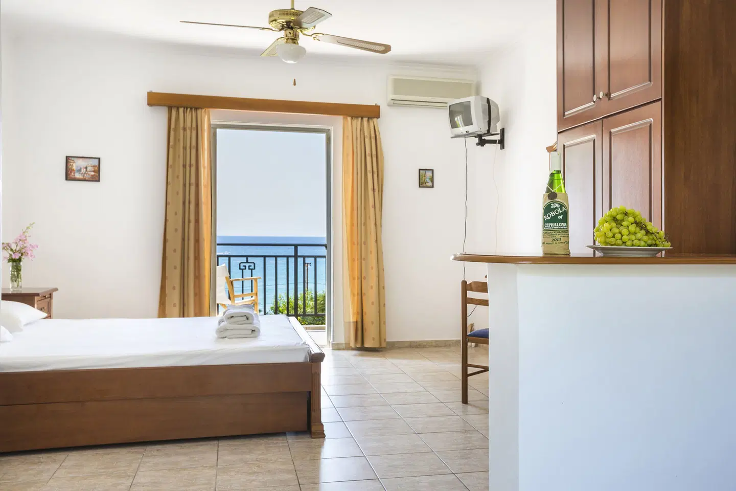 Stefanos Studios ROOM_EXAMPLE