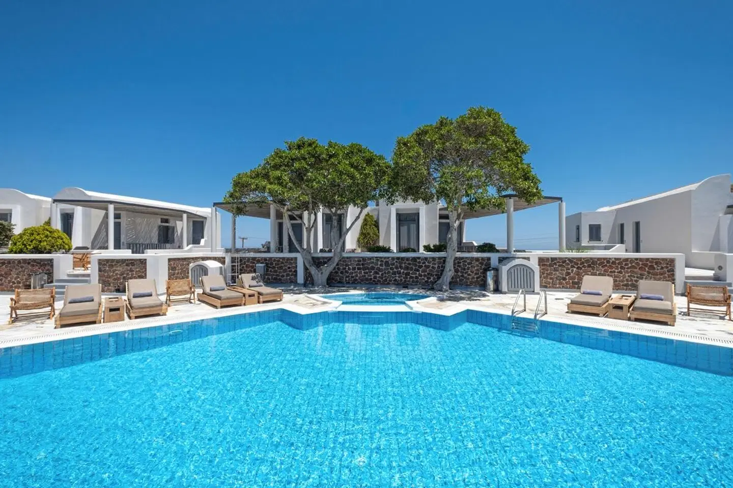 Xenones Filotera OUTDOOR_POOL