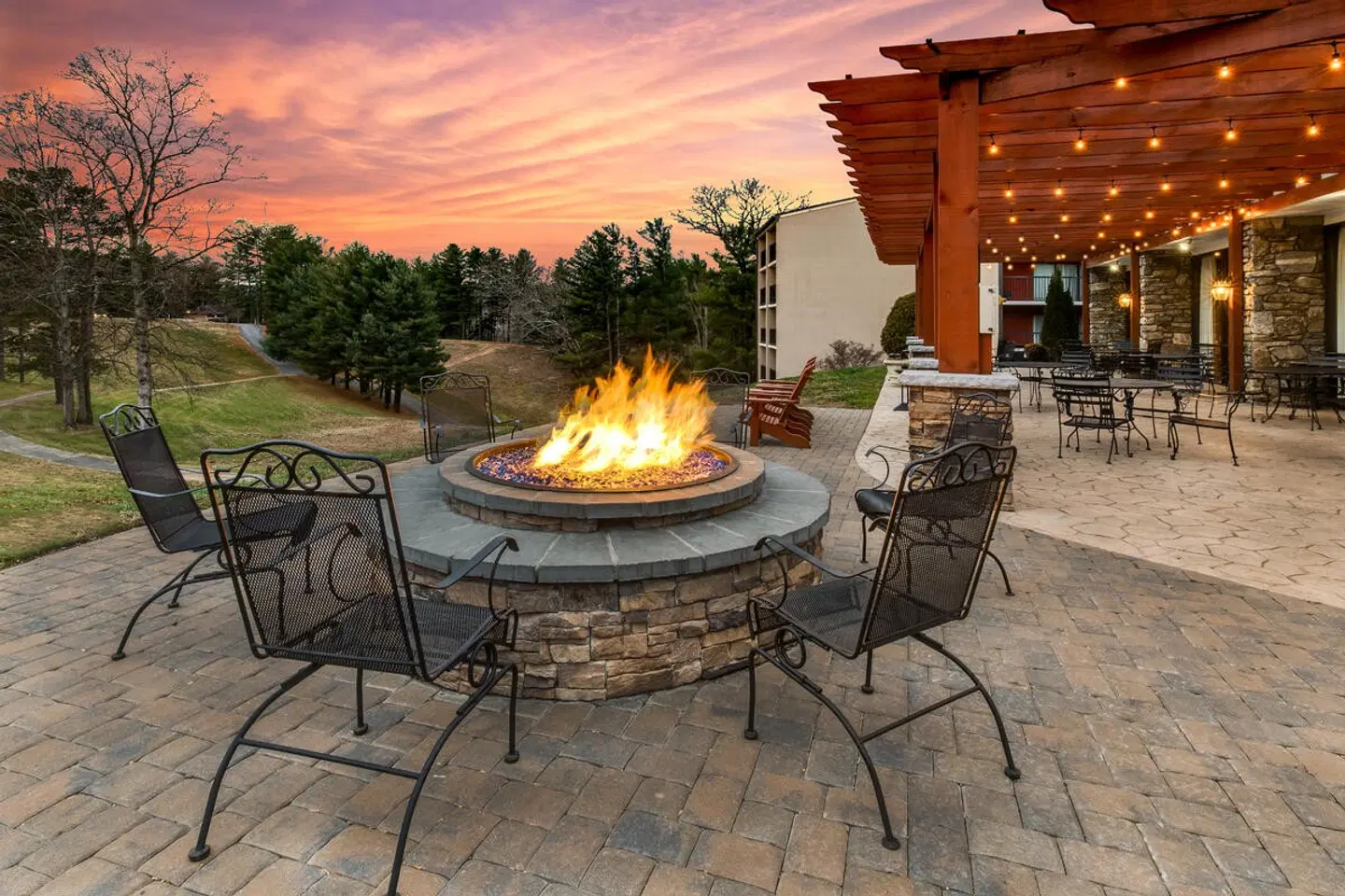 Crowne Plaza Resort Asheville Terrasse