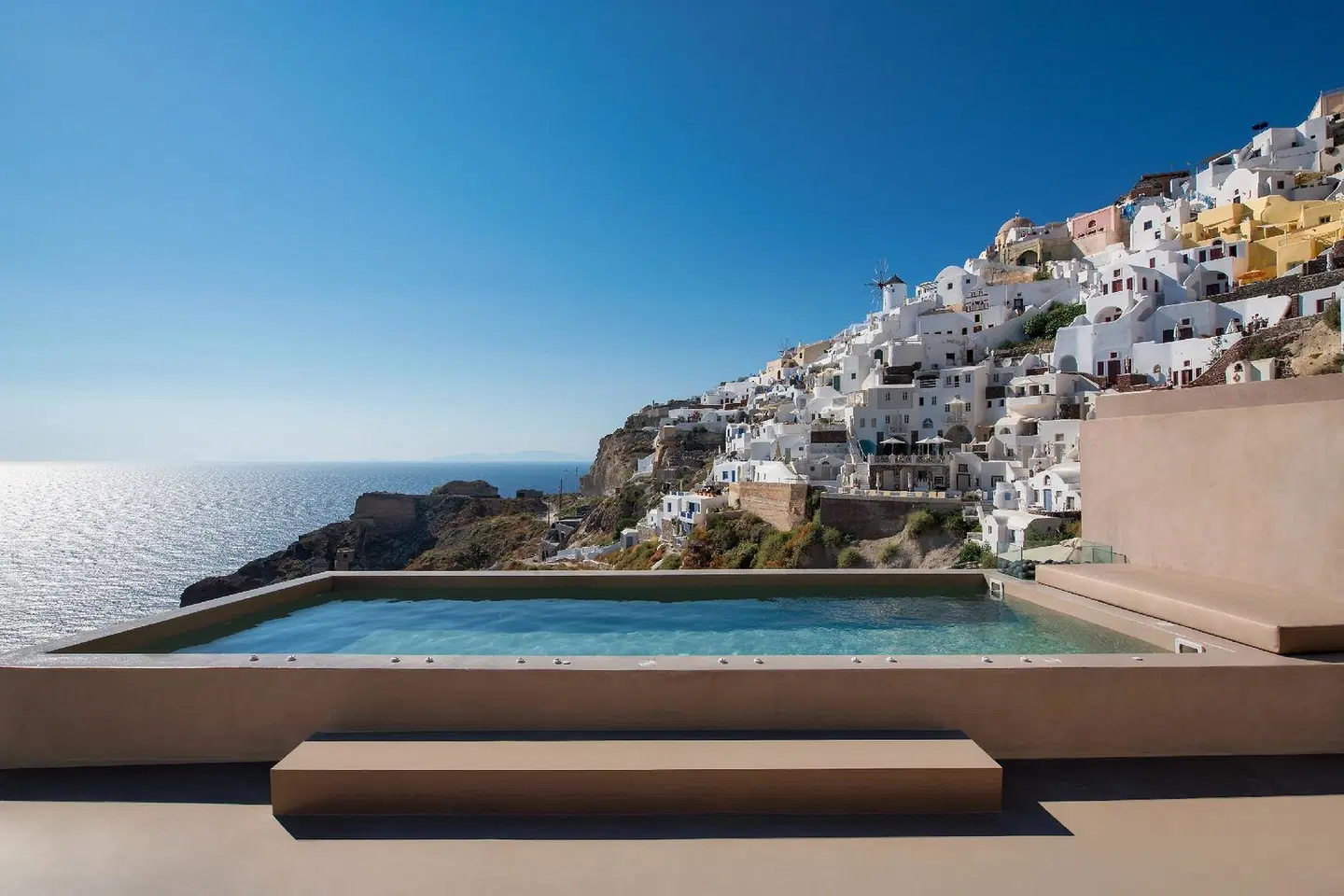 Old Castle Oia OUTDOOR_POOL