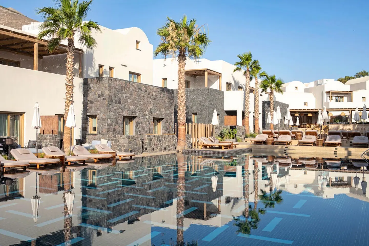 Radisson Blu Zaffron OUTDOOR_POOL