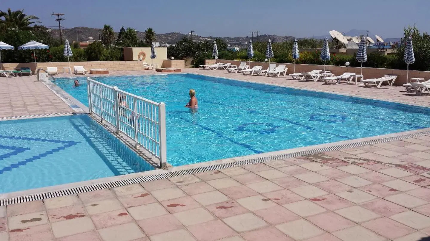 Kontessa Apartments OUTDOOR_POOL