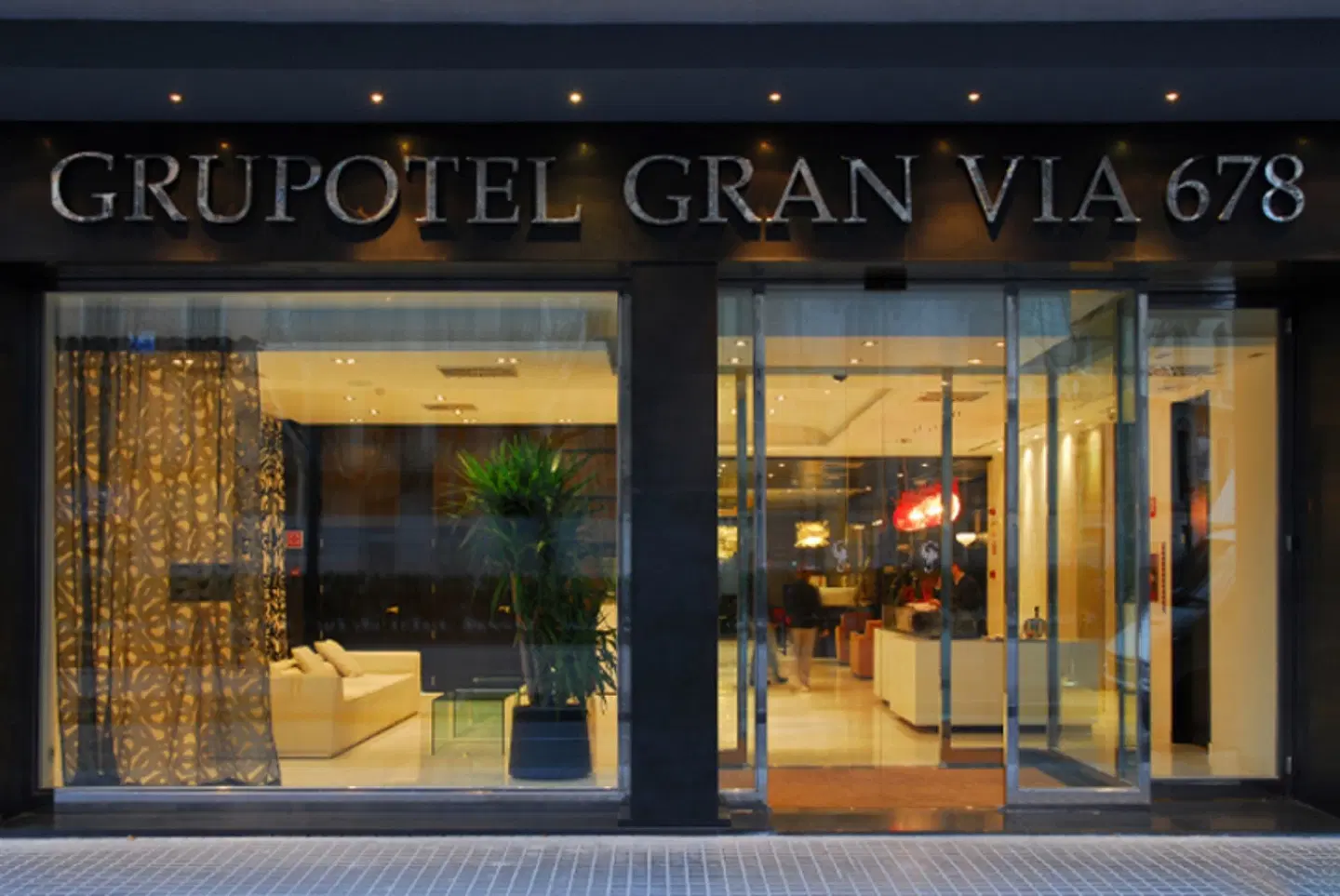 Grupotel Gran Via 678 EXTERIOR