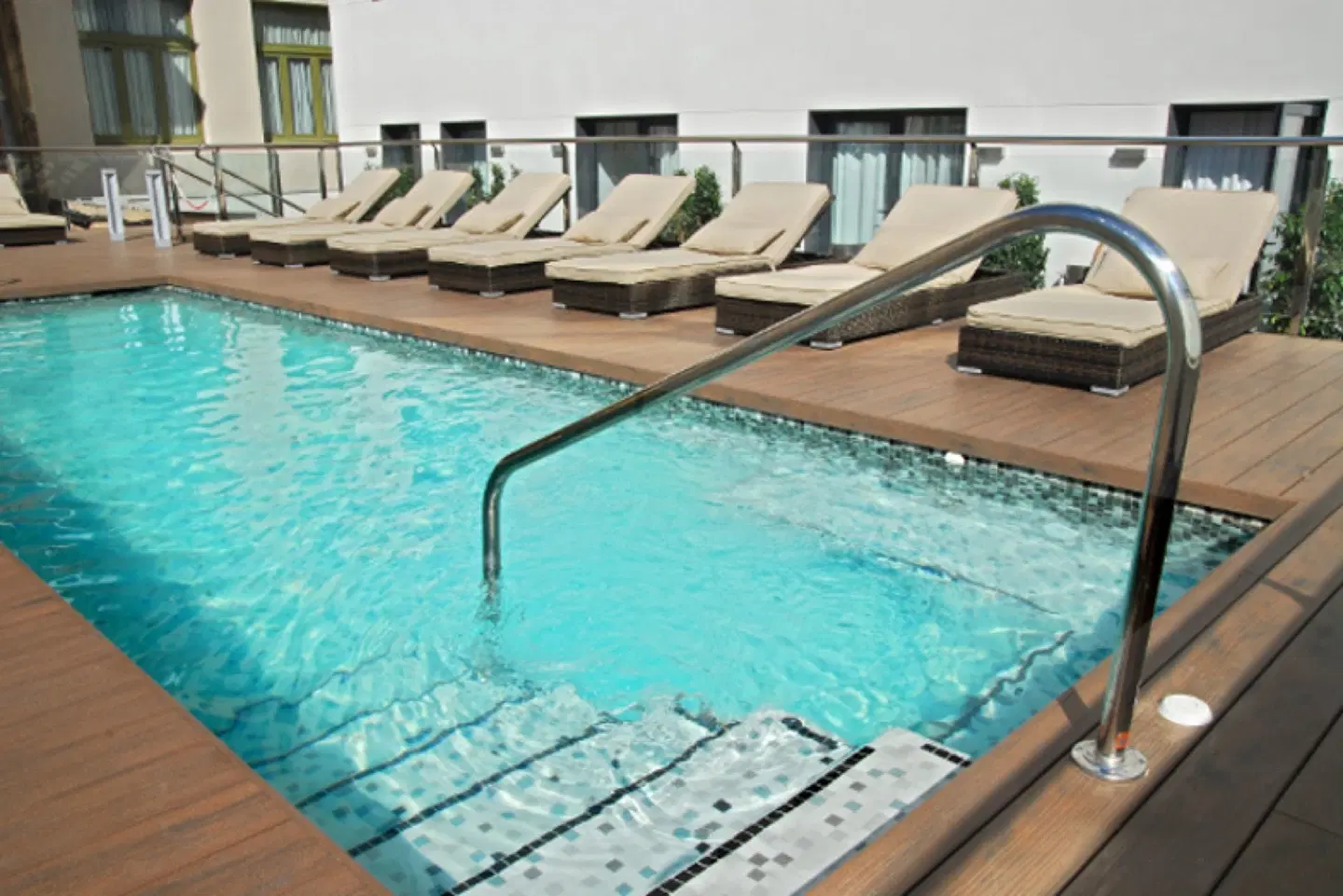Grupotel Gran Via 678 OUTDOOR_POOL