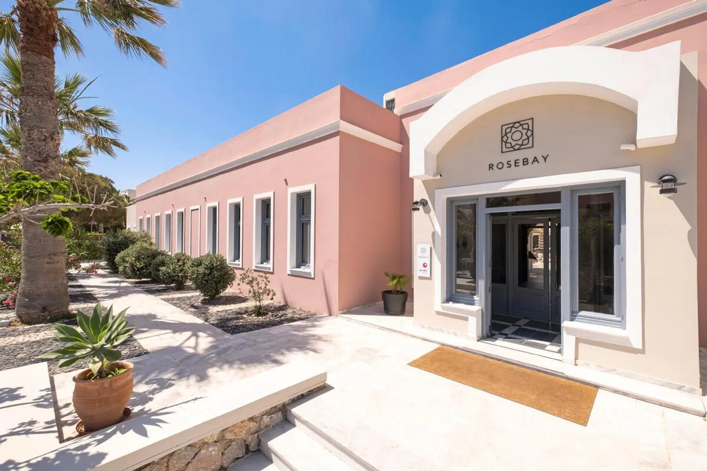 Rosebay Hotel EXTERIOR