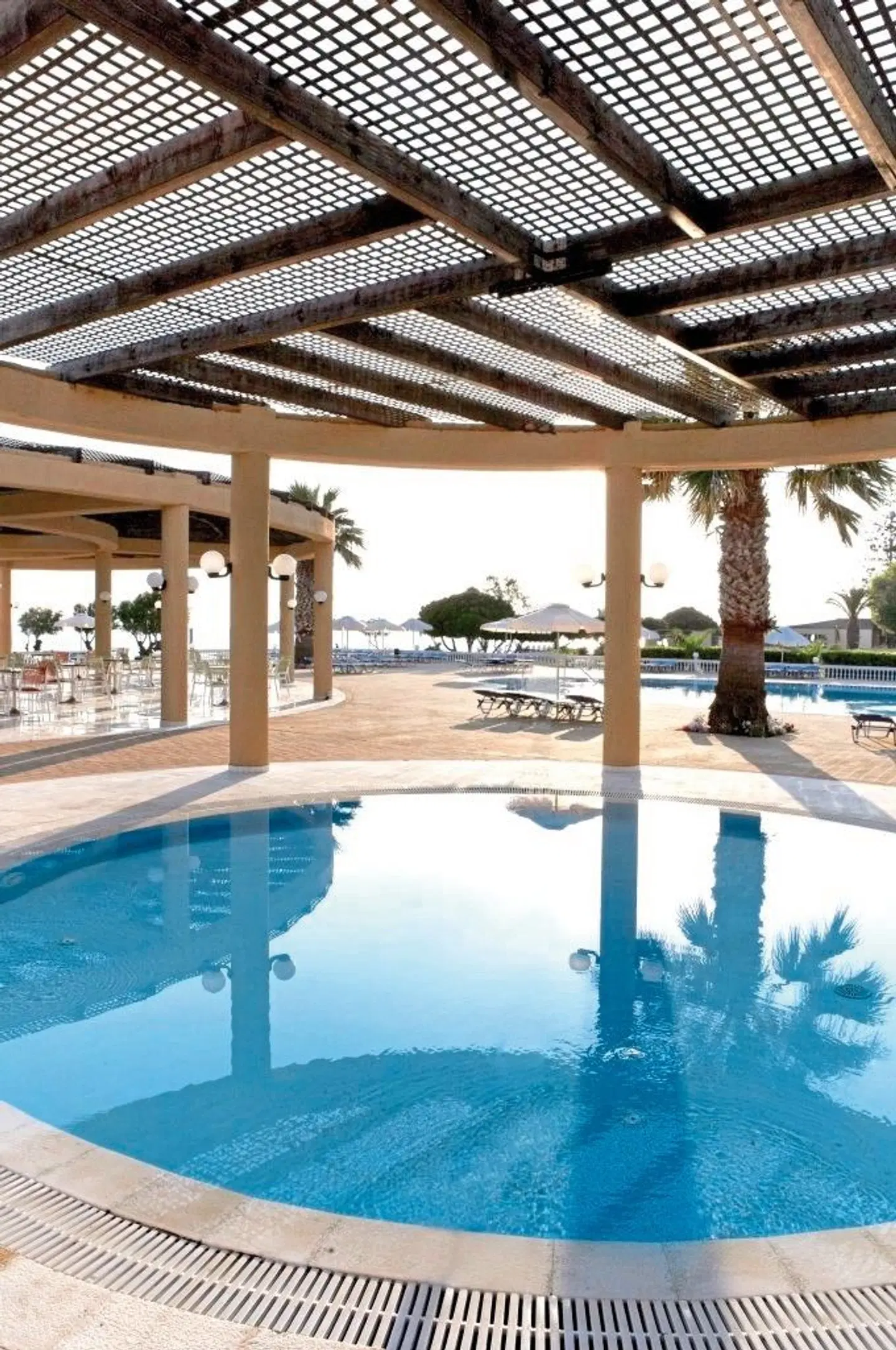 Sunshine Rhodes Hallenbad
