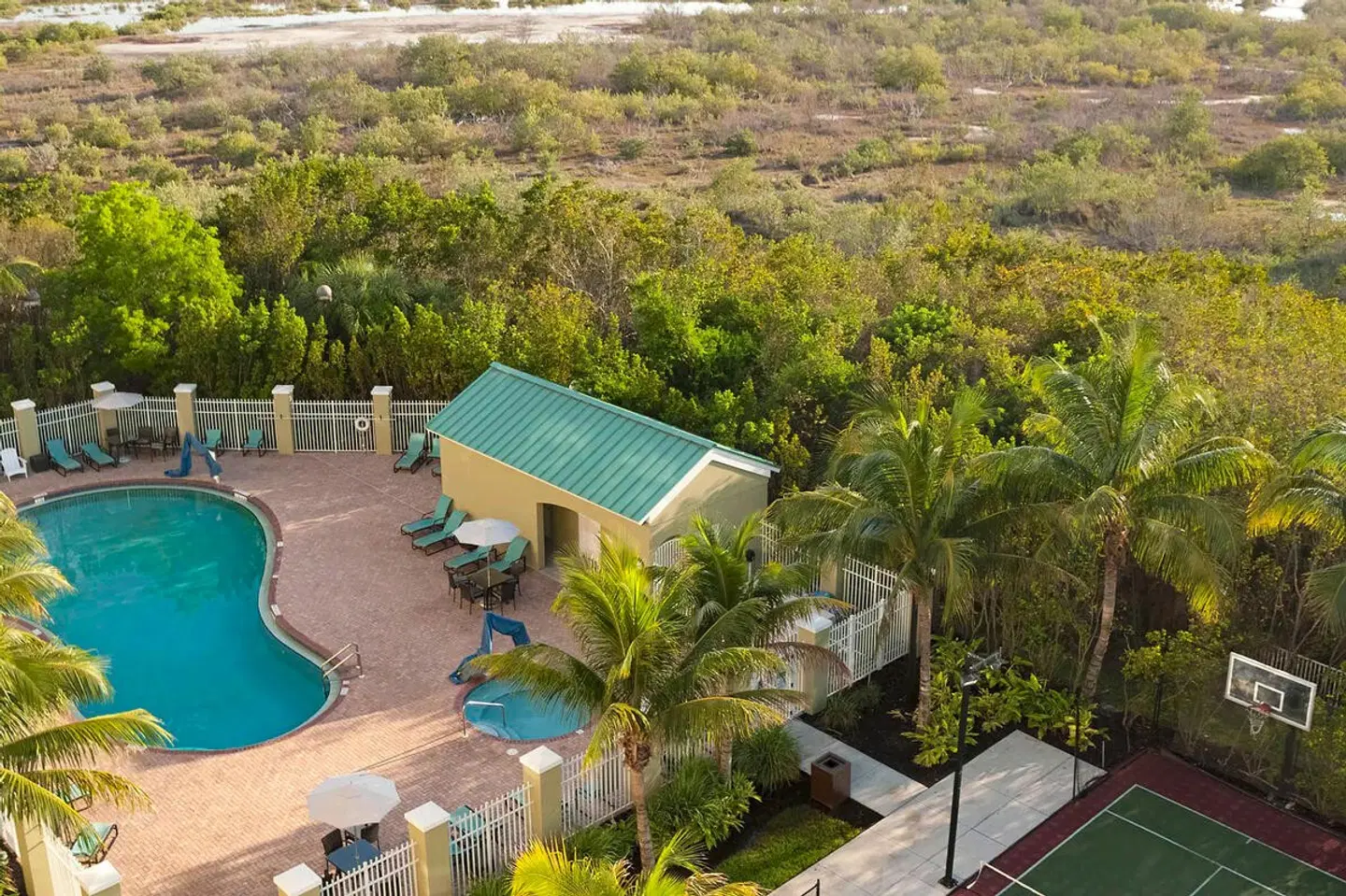 Residence Inn Fort Myers Sanibel EXTERIOR