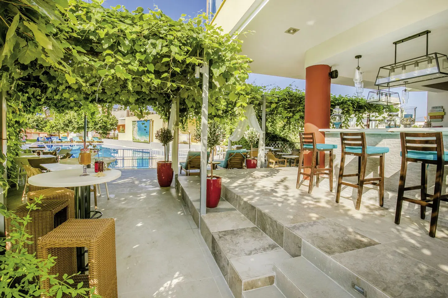 Thalassies Bar