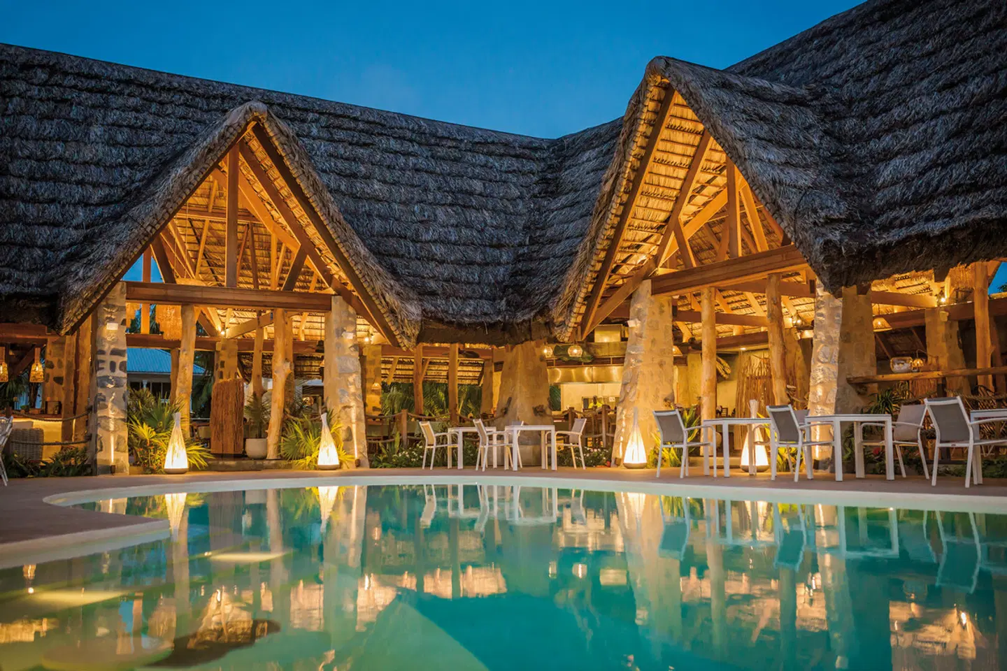 Les Lauriers Eco Hotel & Restaurant Hallenbad