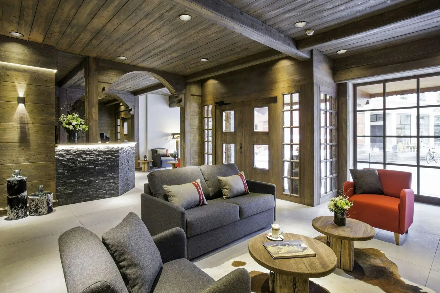 Edelweiss LOUNGE_LOBBY