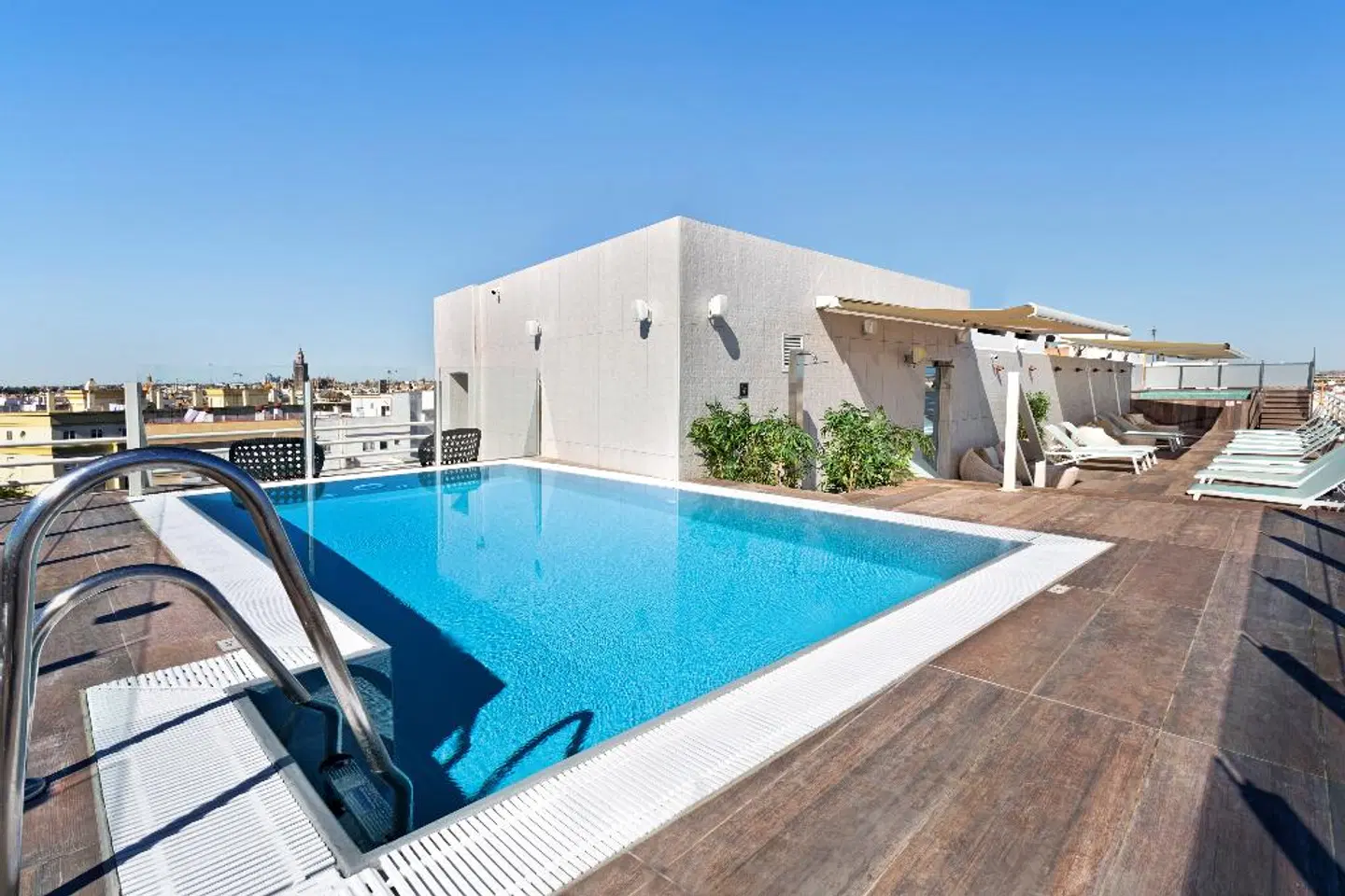 Catalonia Santa Justa OUTDOOR_POOL