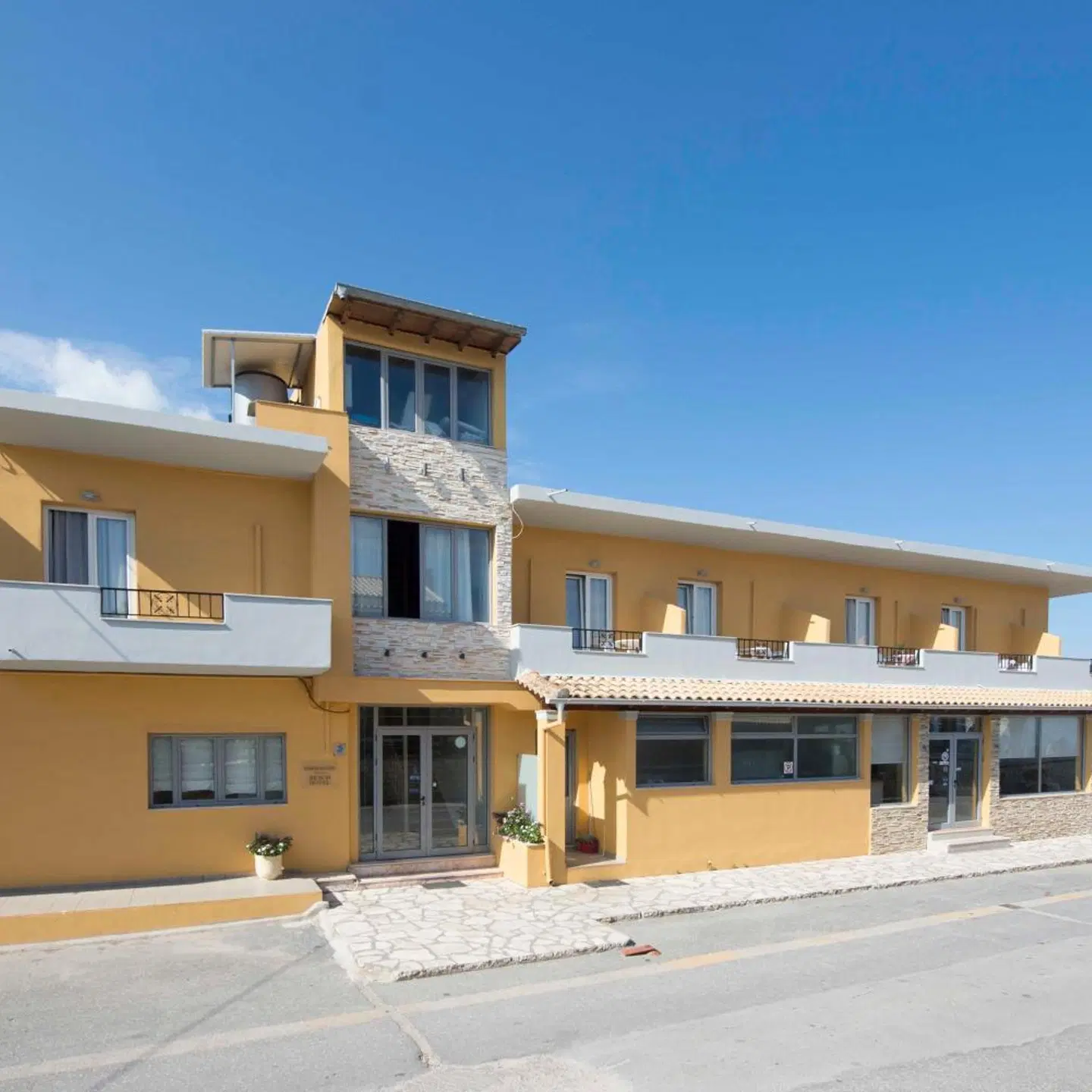 Kormoranos Hotel EXTERIOR
