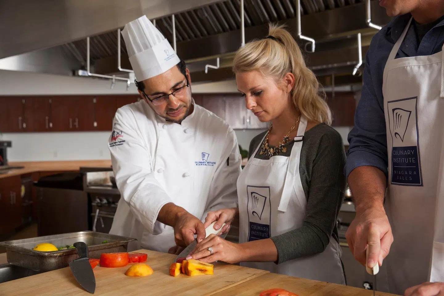 Holiday Inn Niagara Falls-Scenic Downtown by IHG SPORTS_AND_LEISURE