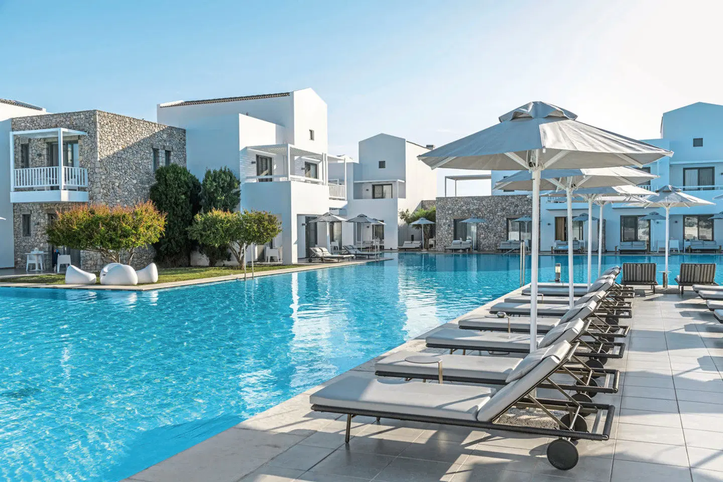 Diamond Deluxe Hotel & Spa OUTDOOR_POOL