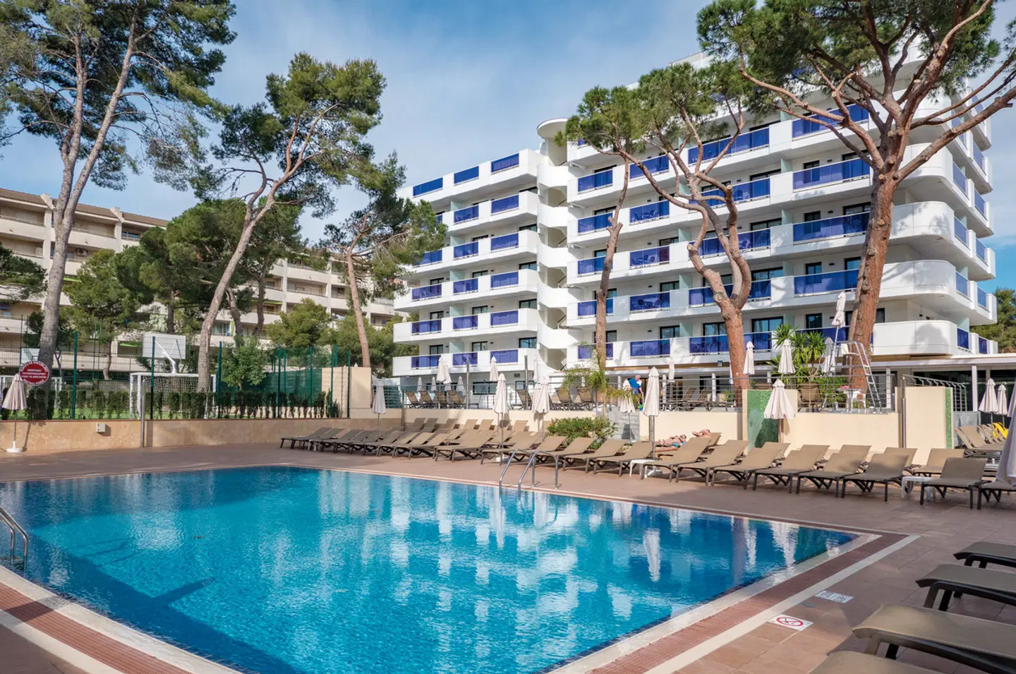 Golden Port Salou & Spa OUTDOOR_POOL