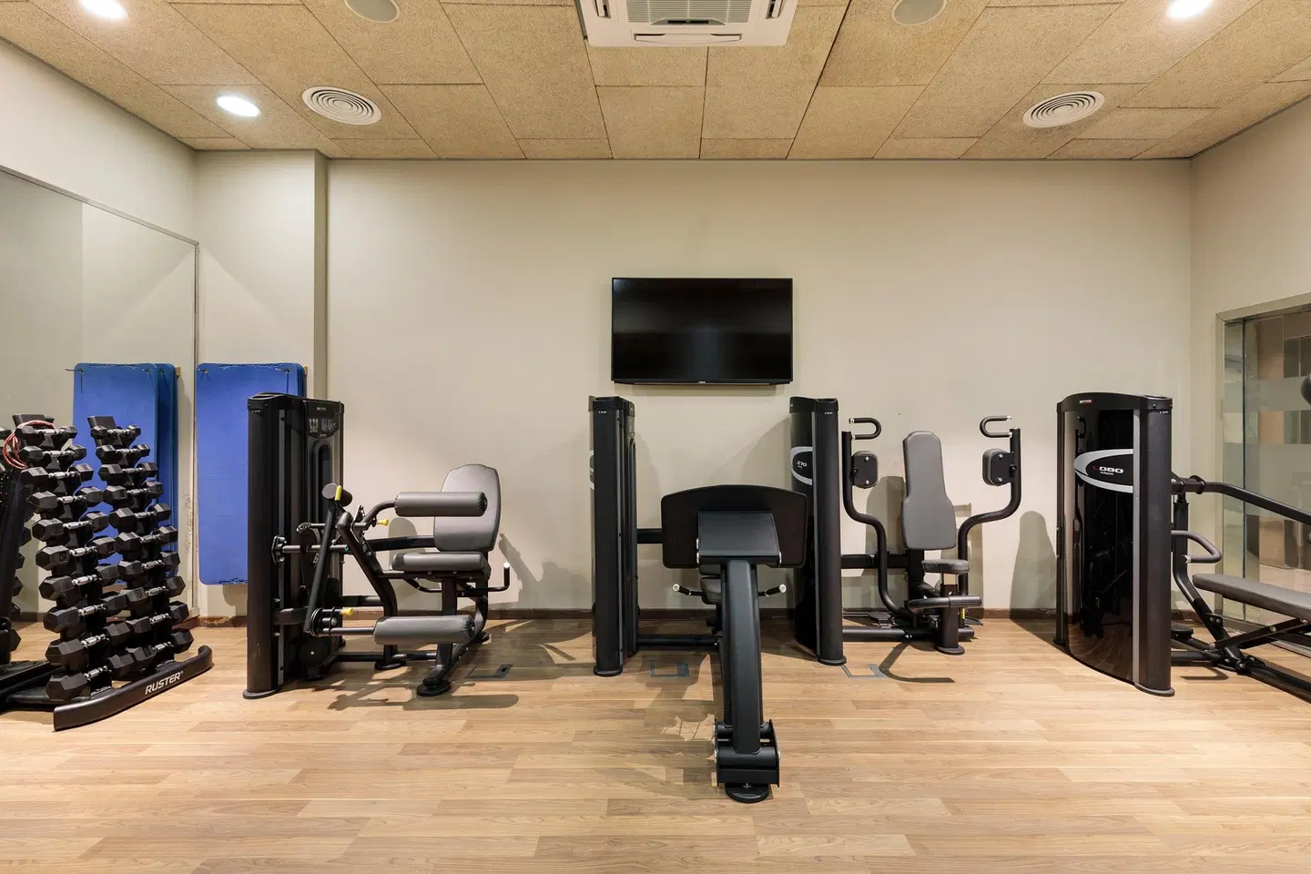 4 Barcelona SPORTS_AND_LEISURE