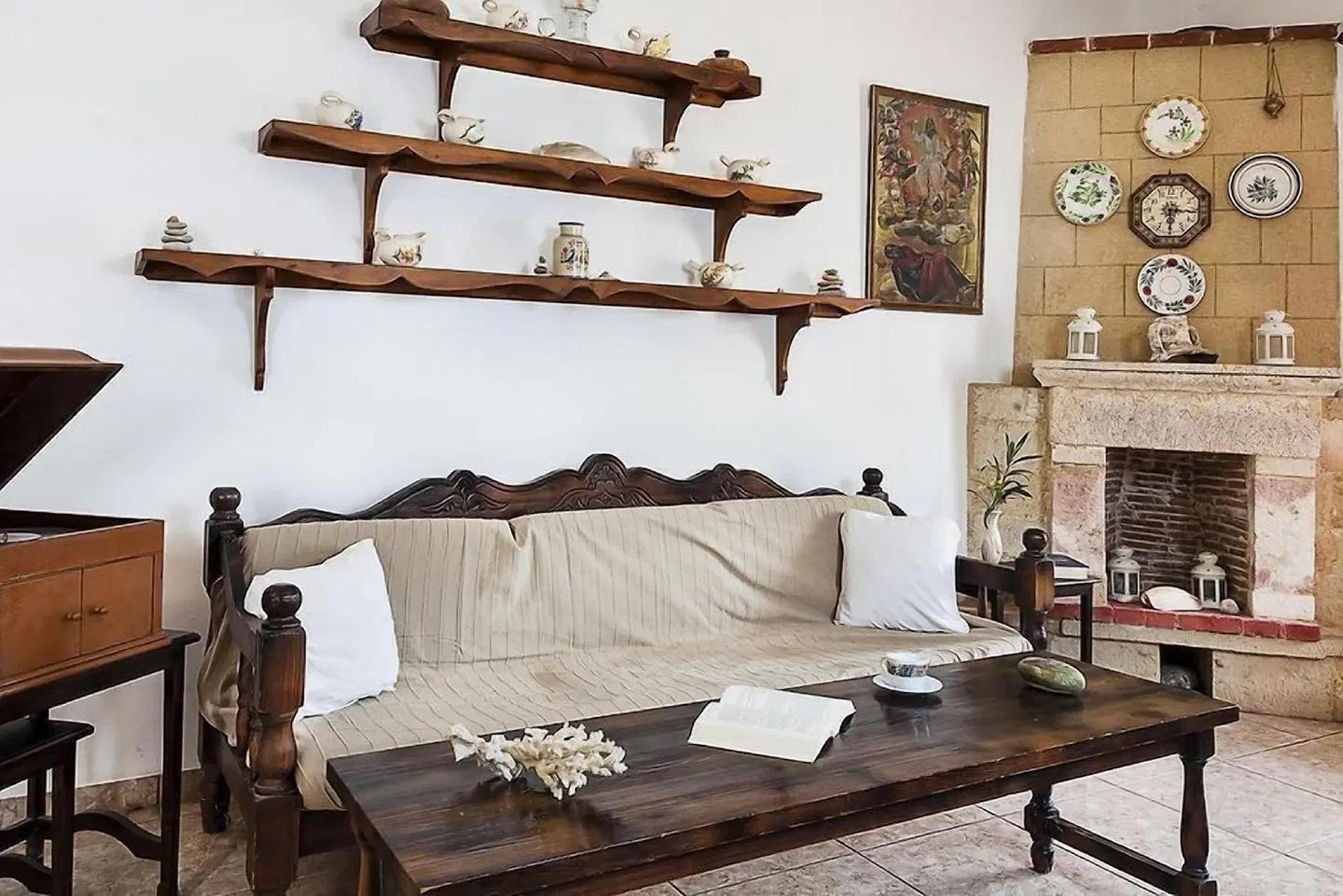 Elia ROOM_EXAMPLE