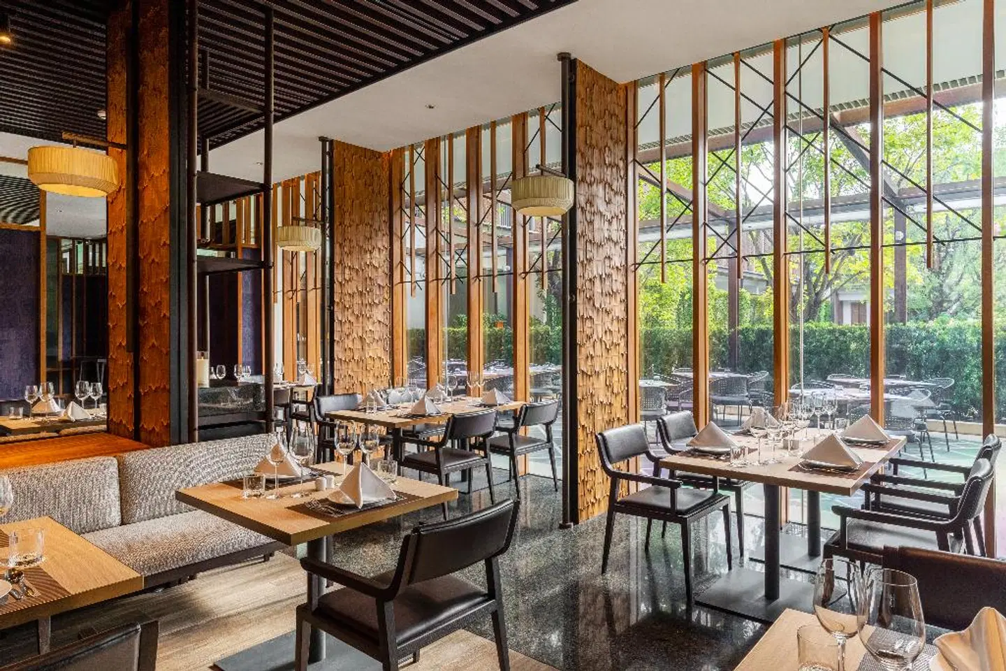 Villa Deva Resort And Hotel Bangkok Restaurant