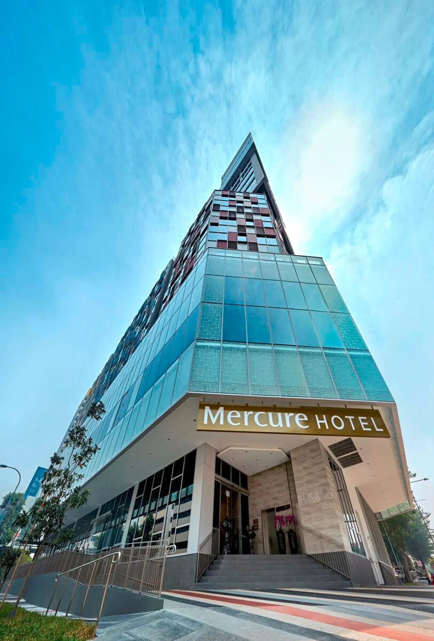 Mercure Singapore Bugis EXTERIOR