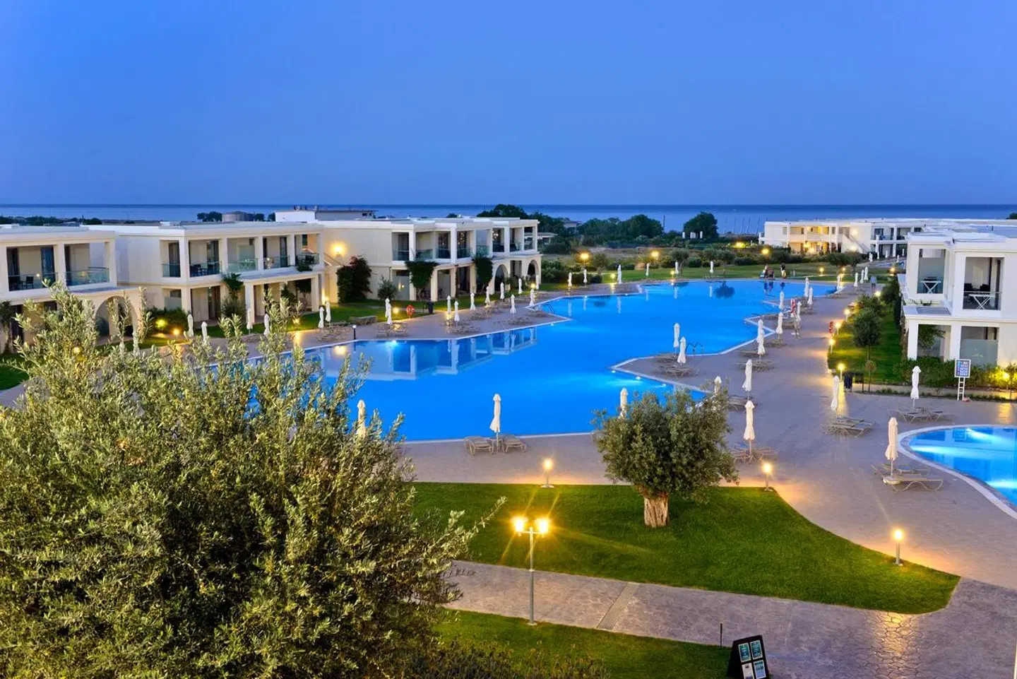 Levante powered by Playitas OUTDOOR_POOL