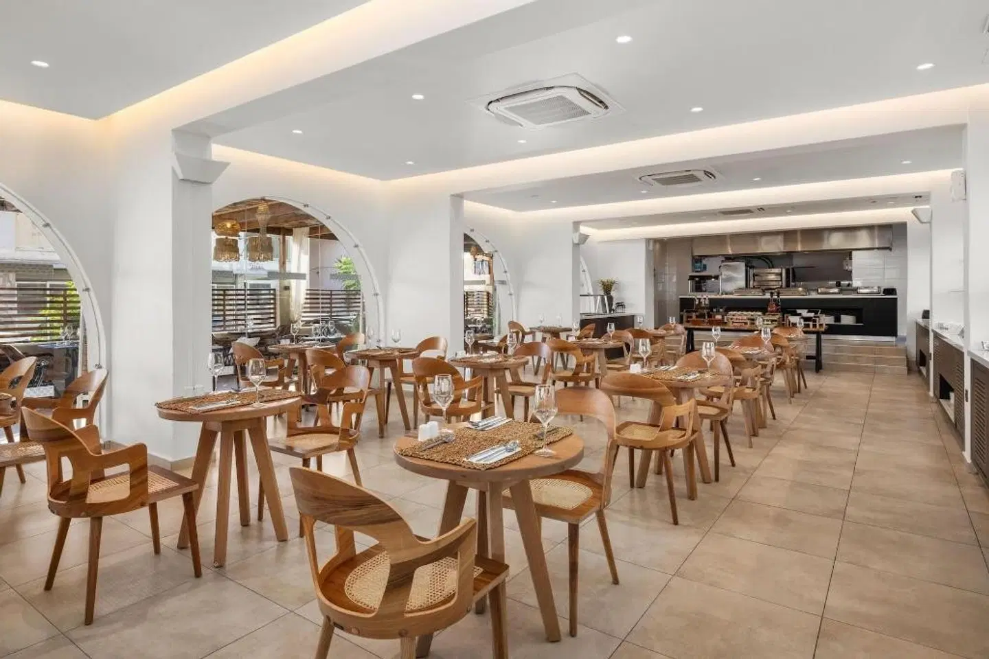 Cabana Blu Lifestyle Boutique Hotel & Suites Restaurant