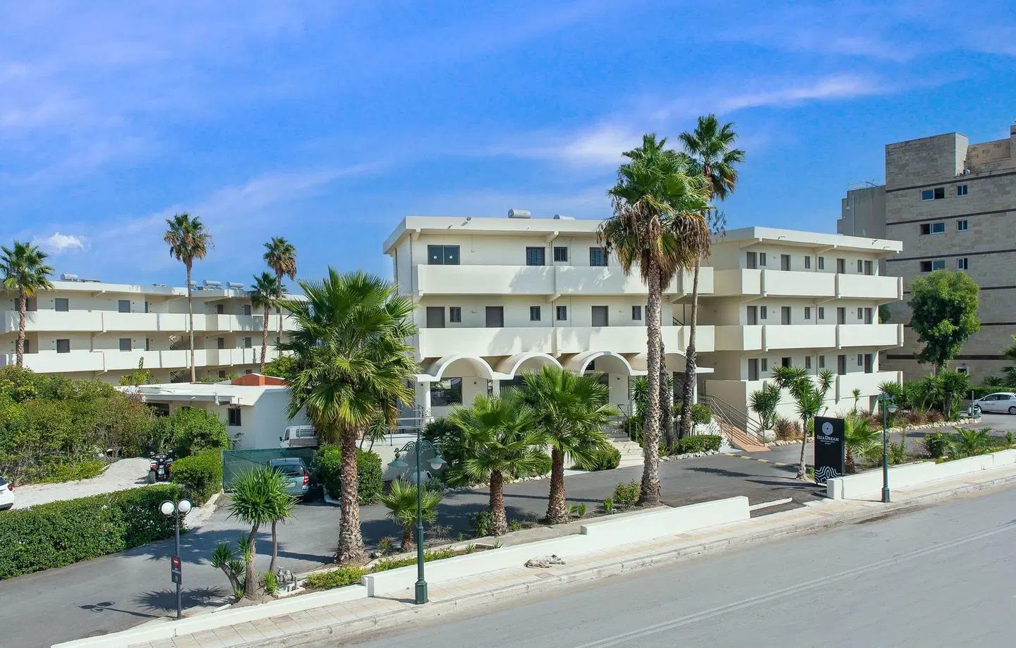 Ixia Dream EXTERIOR
