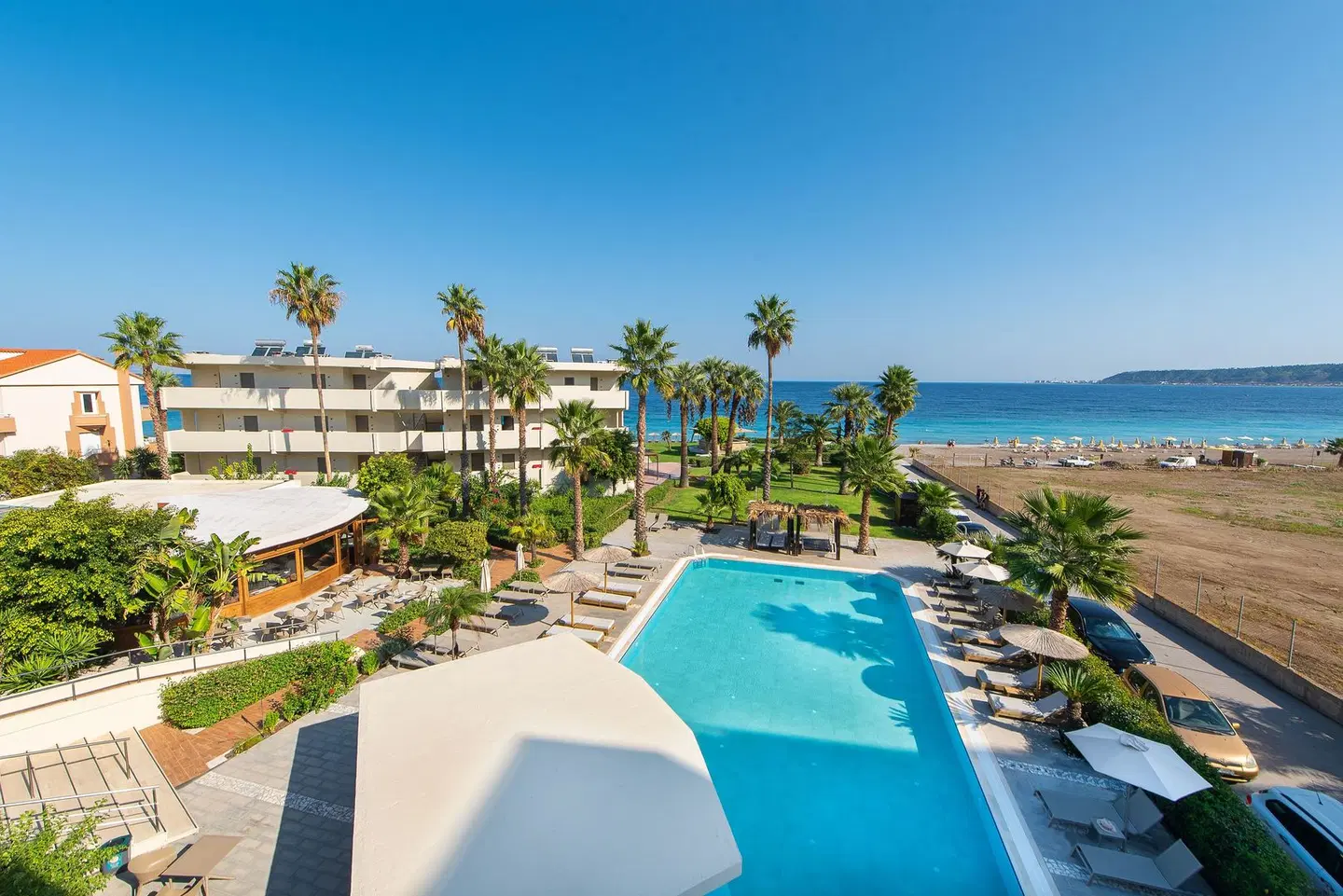 Ixia Dream OUTDOOR_POOL