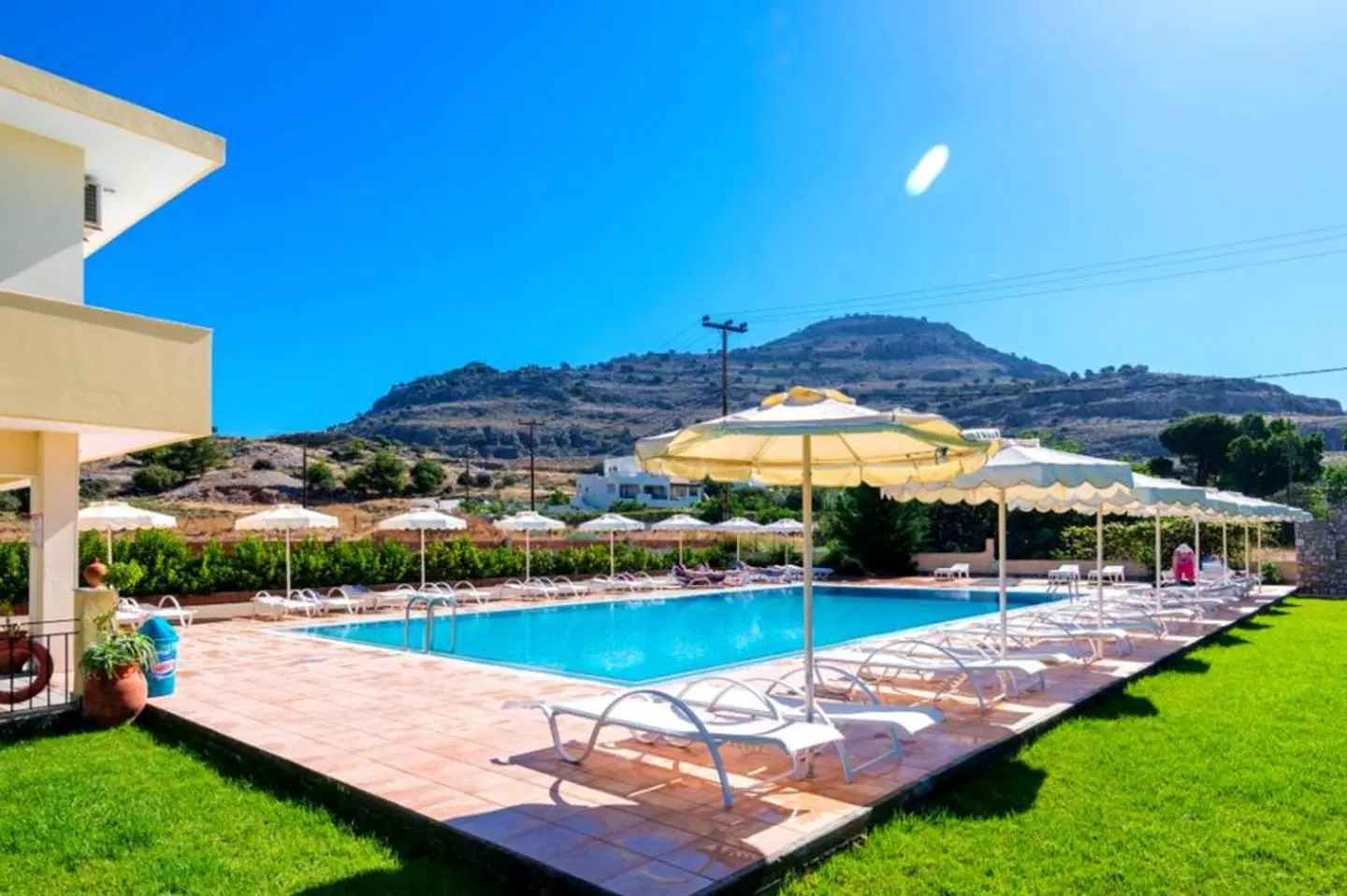 Sunshine Hotel OUTDOOR_POOL
