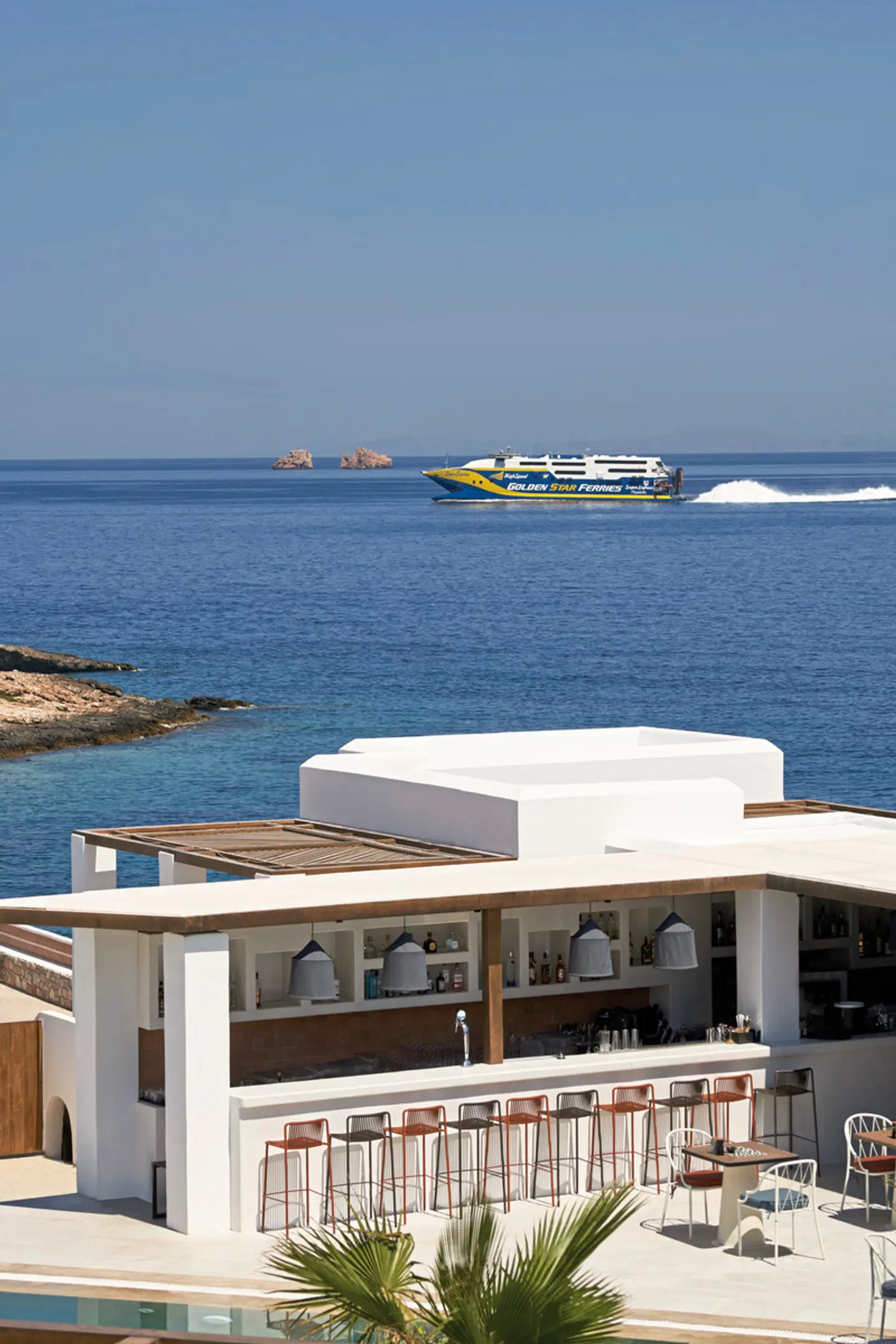 Andronis Minois EXTERIOR