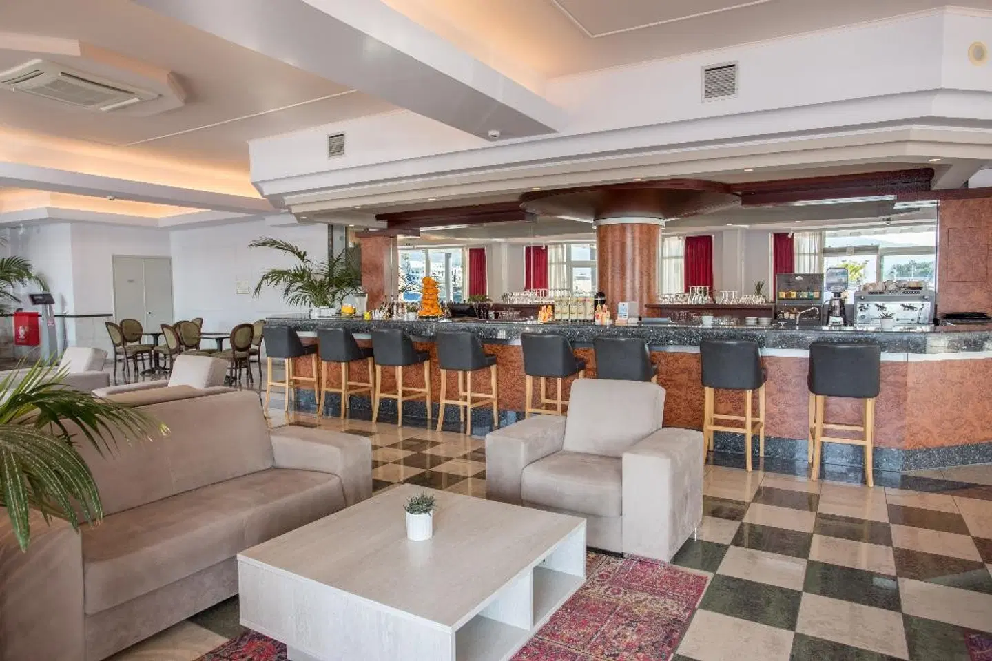 Kosta Palace Bar