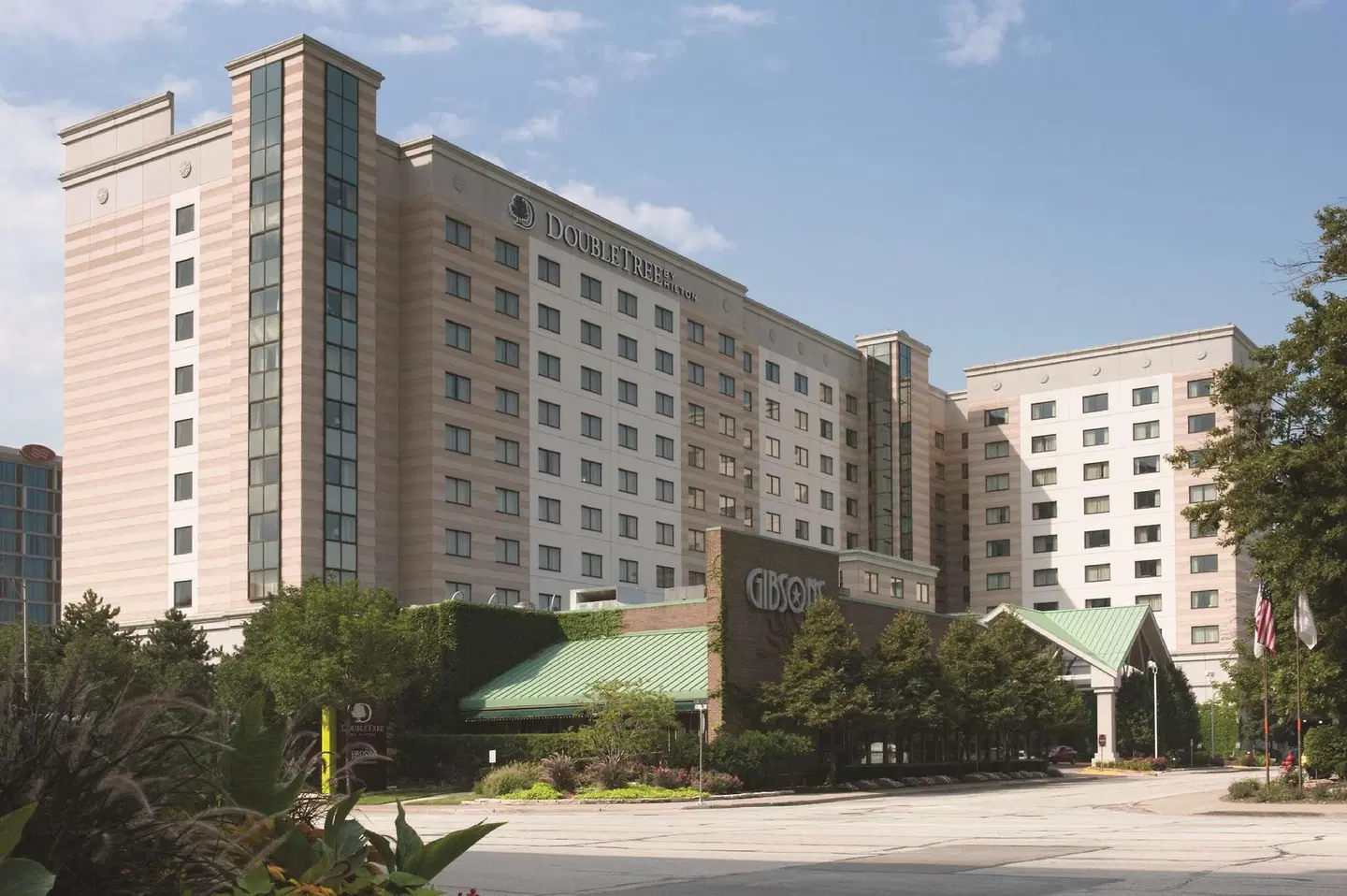 DoubleTree by Hilton Chicago O'Hare Airport Rosemont EXTERIOR