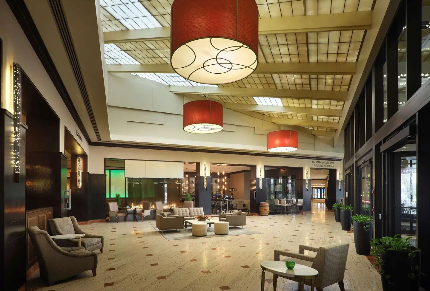 Hilton Rosemont Chicago O'Hare LOUNGE_LOBBY