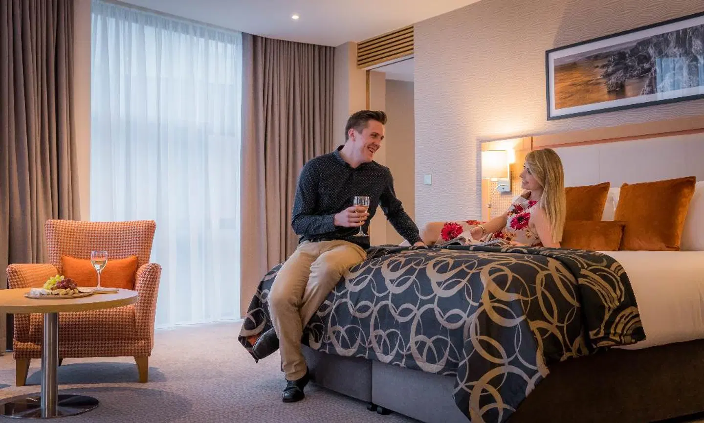 Clayton ROOM_EXAMPLE