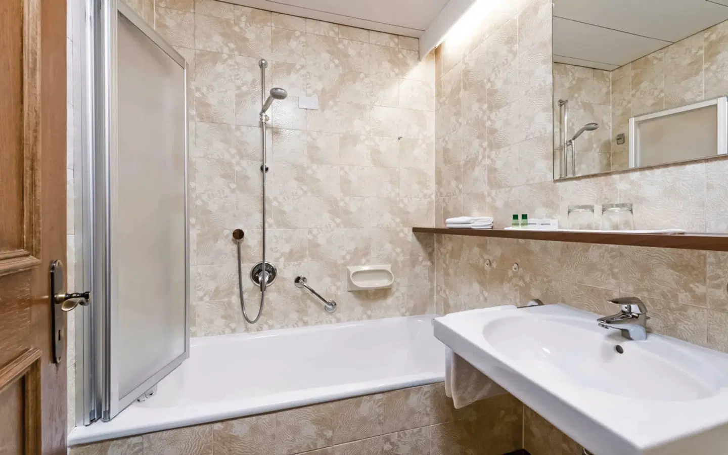 GrünerBaum Hotels Badezimmer