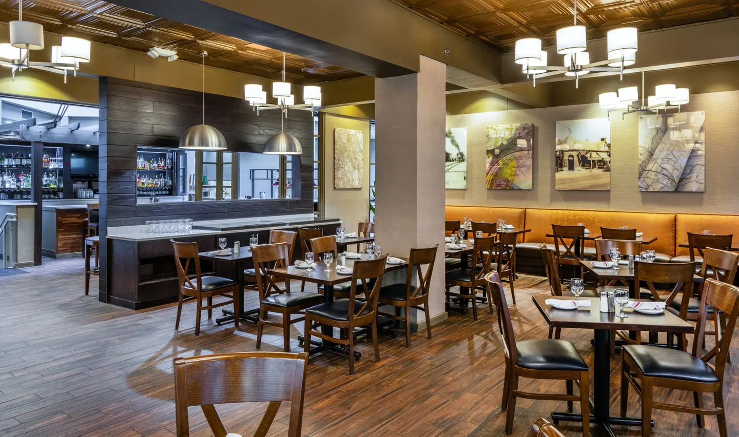 Embassy Suites by Hilton Chicago North Shore Deerfield Restaurant