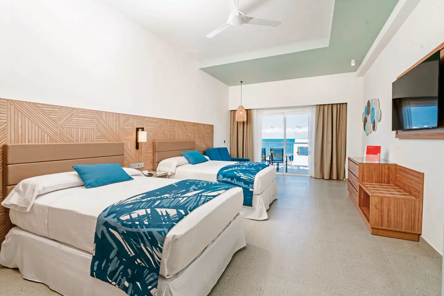 RIU Latino ROOM_EXAMPLE