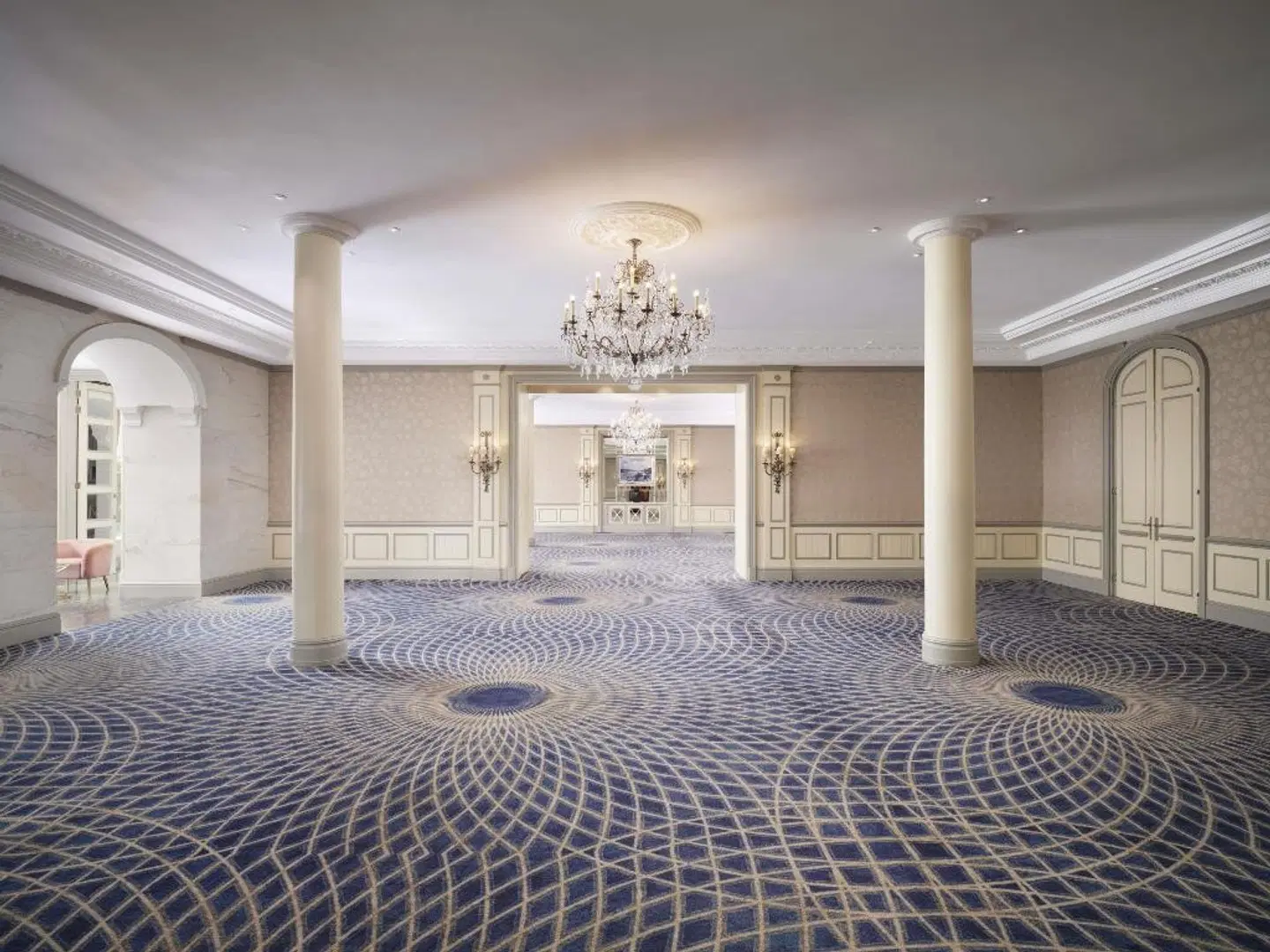 The Savoy LOUNGE_LOBBY