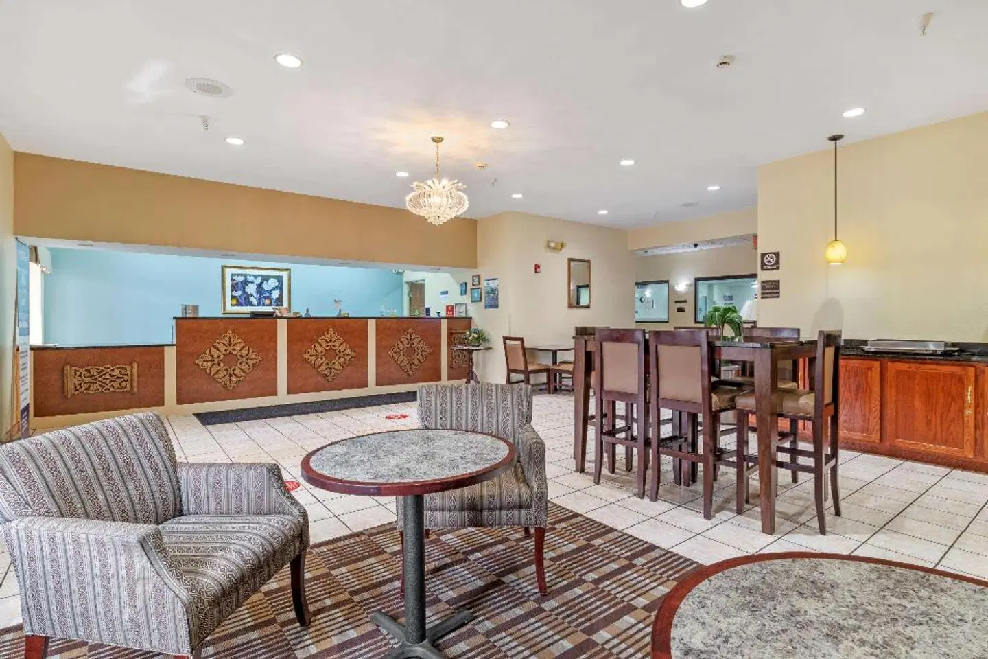 Best Western Clearlake Plaza Bar